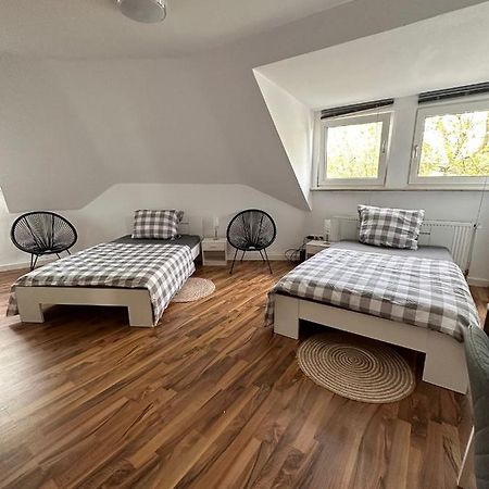 Zimmer Im Zentrum - In Der Naehe Zum Hauptbahnhof Paderborn Extérieur photo